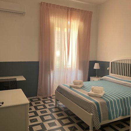 Donna Maria Hotel Sapri Kültér fotó