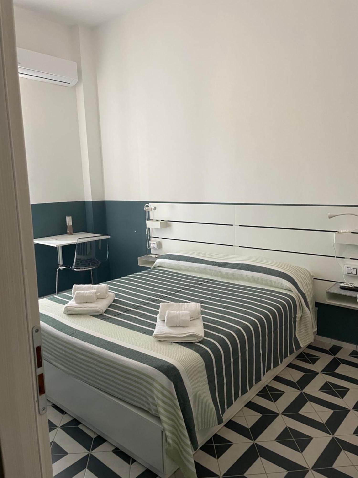 Donna Maria Hotel Sapri Kültér fotó